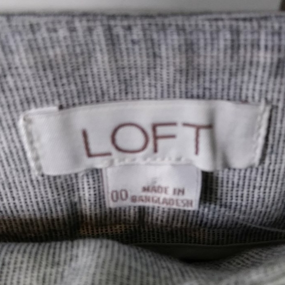 NWT LOFT Ruffle Short - Picture 5 of 8